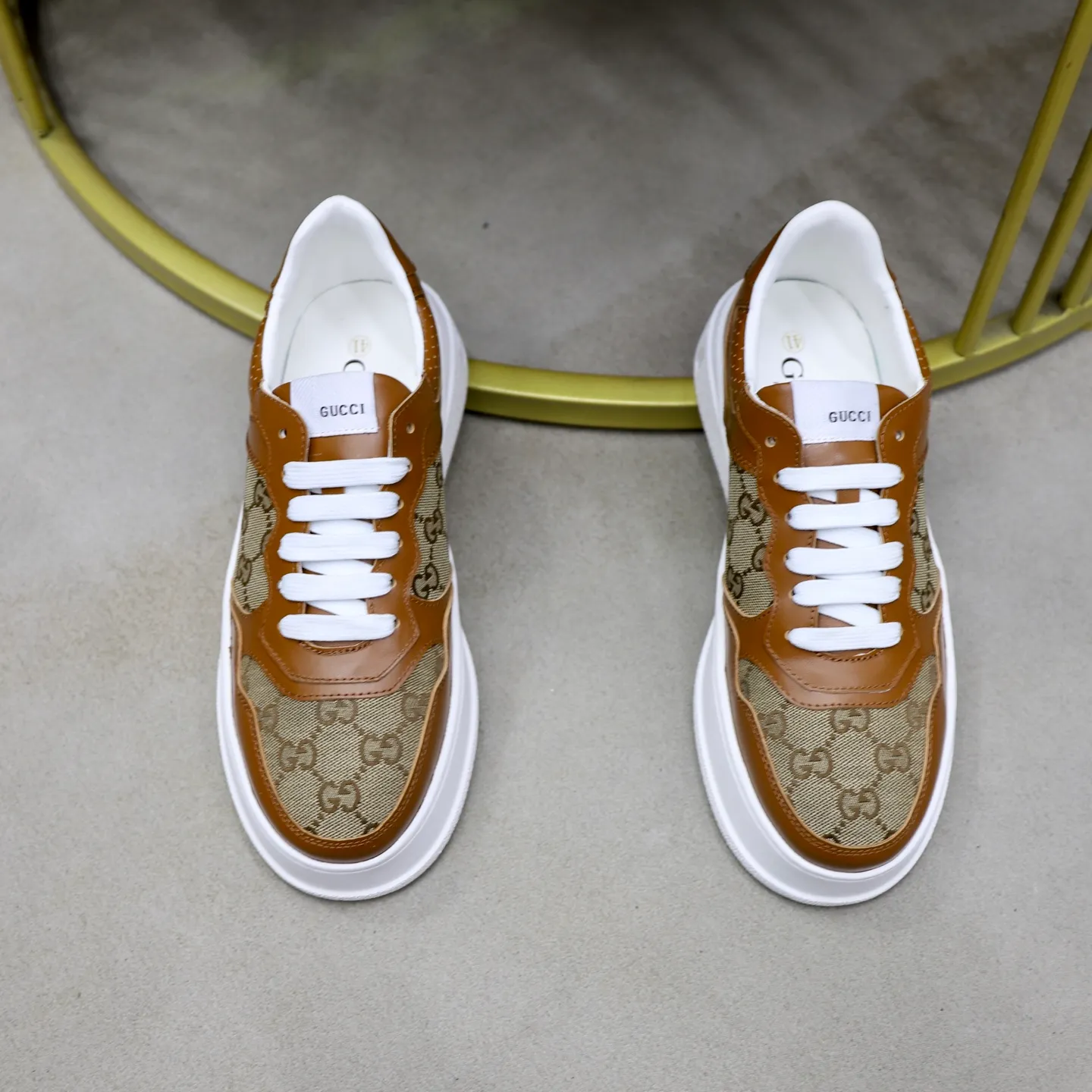 Men's shoes: 400💰🙅‍♂️🙅‍♂️🙅‍♂️ Brand: GUCCI Standard code: 38-44 (45 customized) Grade: Same as the official website Material: Original leather splicing brand cloth Comfortable and breathable sheepskin lining Lightweight wear-resistant outsole Style category: Men's fashion casual shoes Sports shoes Distinguished luxury brand elements Top luxury Color: actual picture color